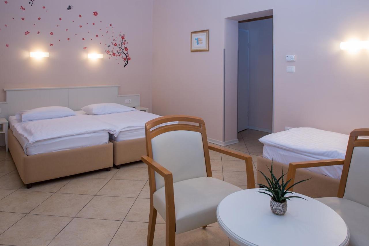 Hotel Kozana Доброво Экстерьер фото