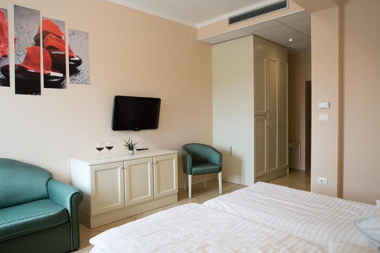 Hotel Kozana Доброво Экстерьер фото