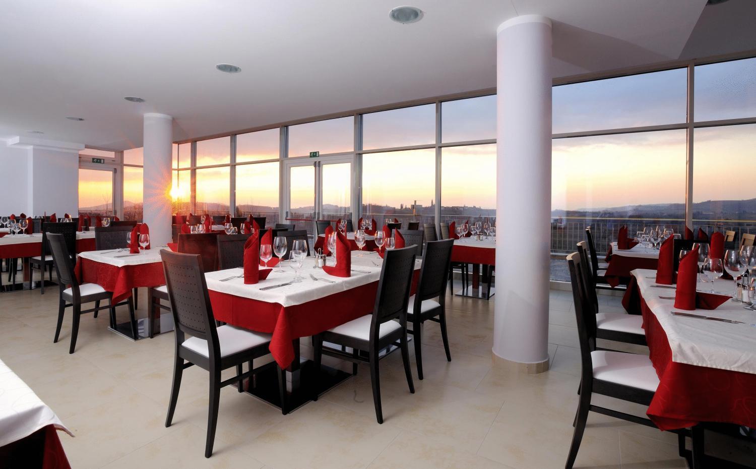 Hotel Kozana Доброво Экстерьер фото